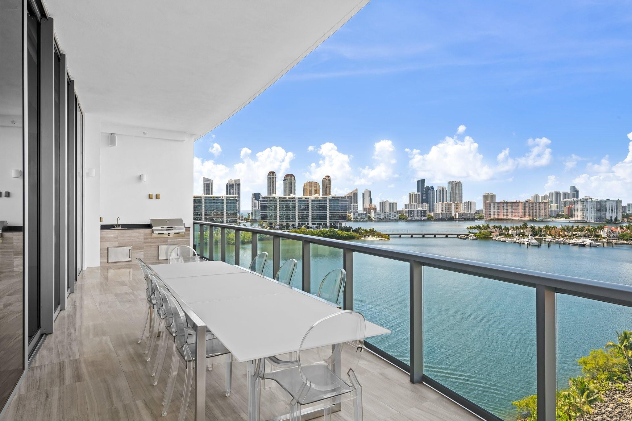 Echo Aventura - Residential