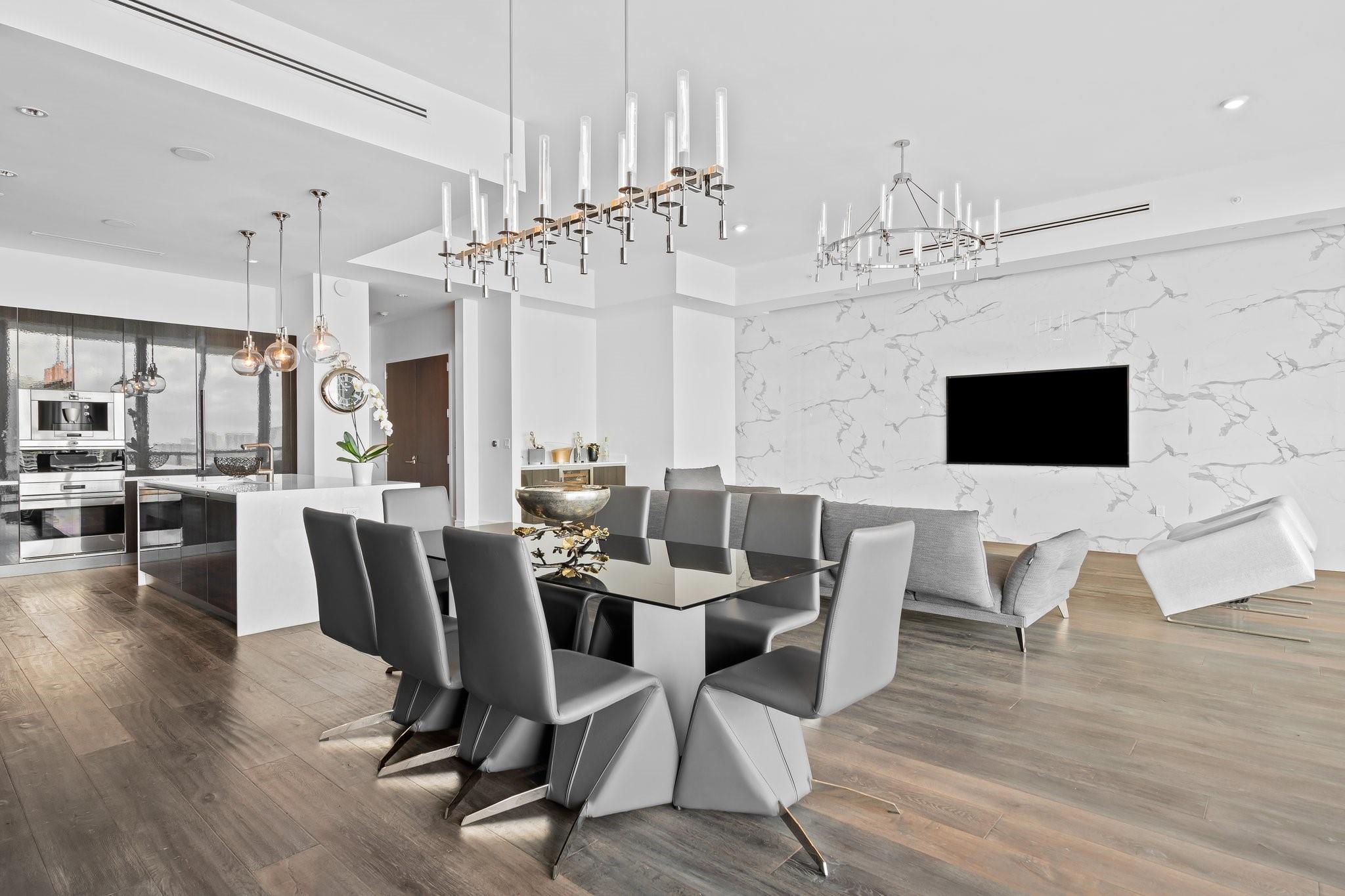 Echo Aventura - Residential