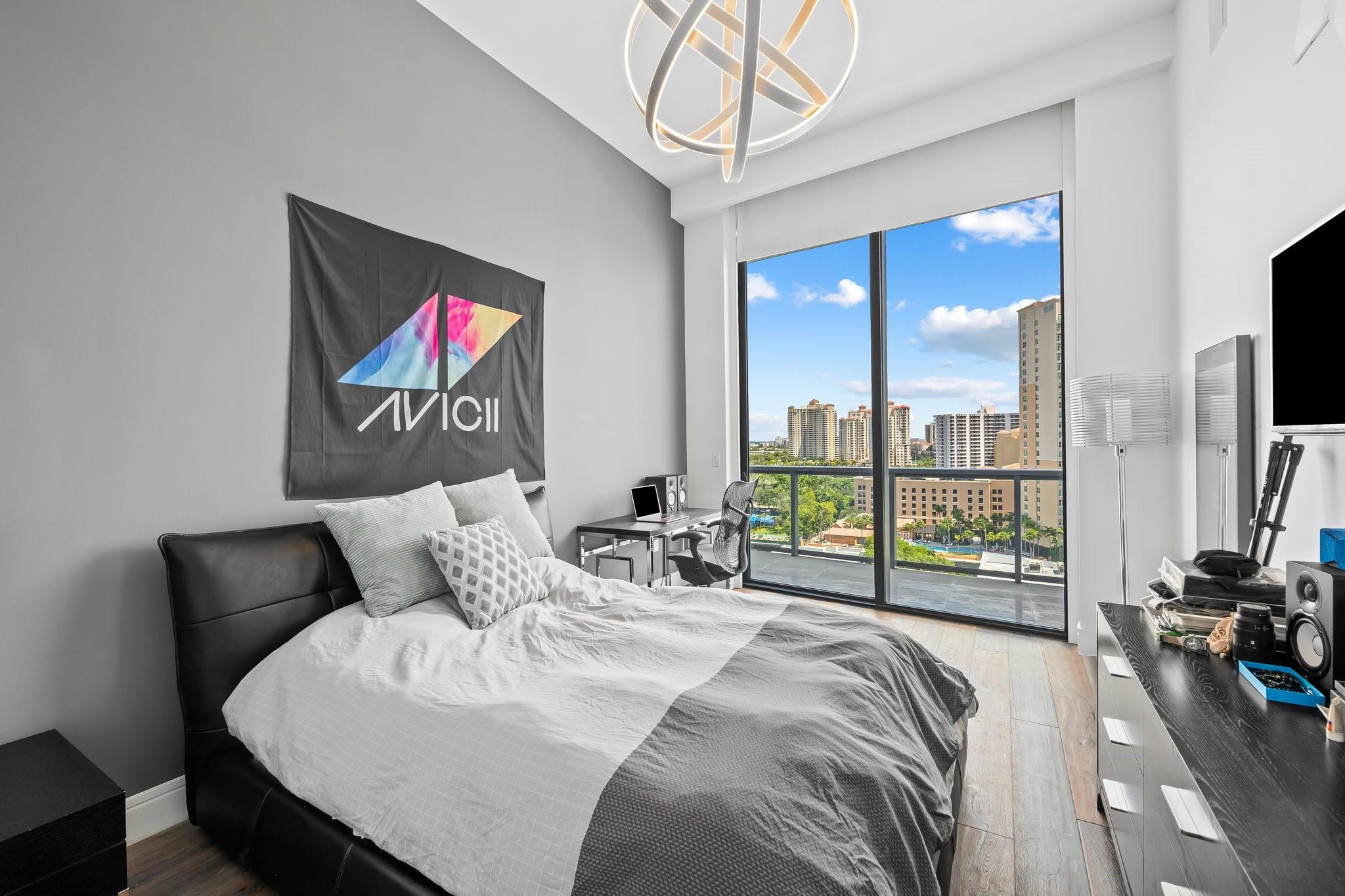 Echo Aventura - Residential