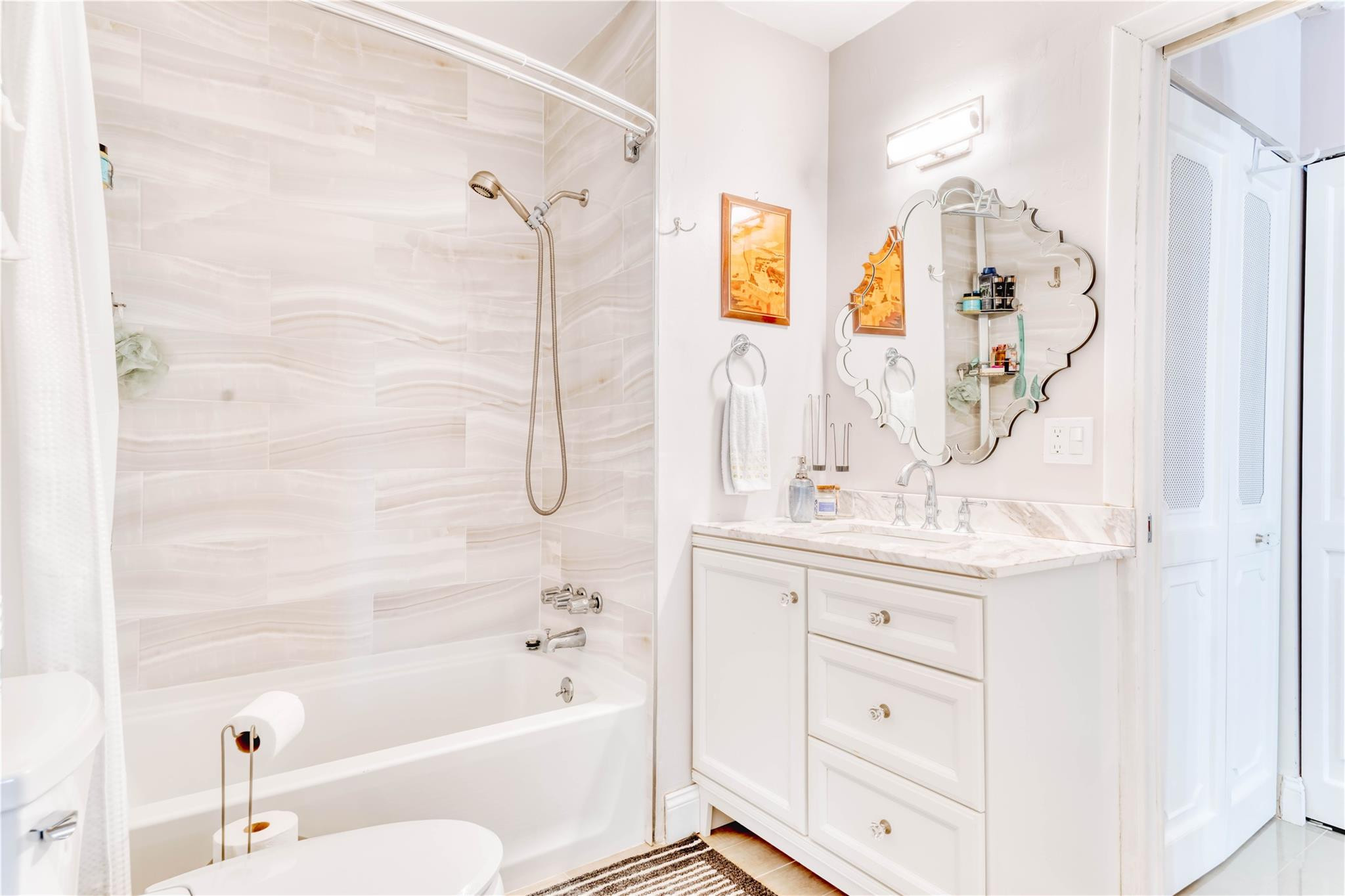 BOCA LAKES CONDO - Residential