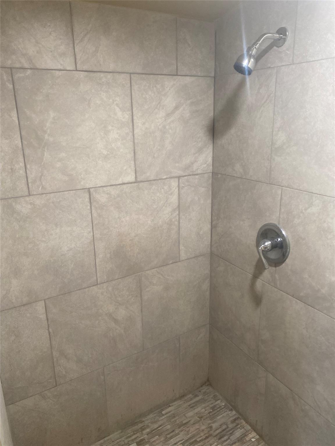 Ibec Add 2 47-21 B - Residential Lease