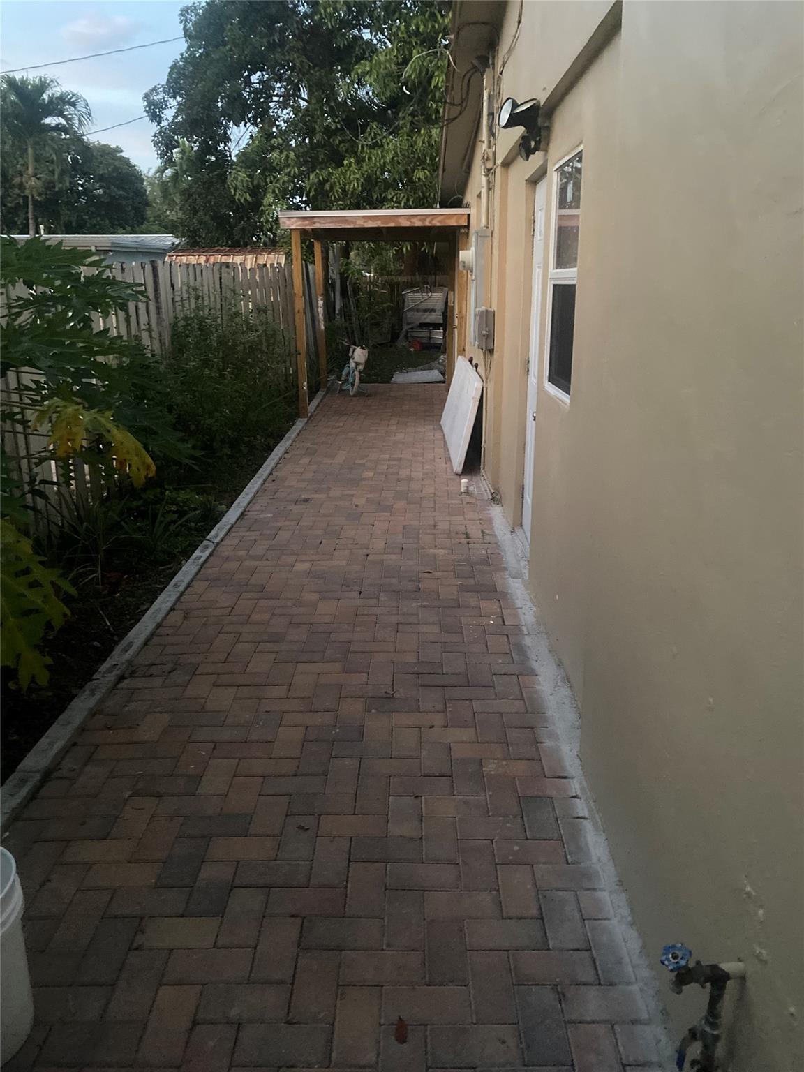 Ibec Add 2 47-21 B - Residential Lease