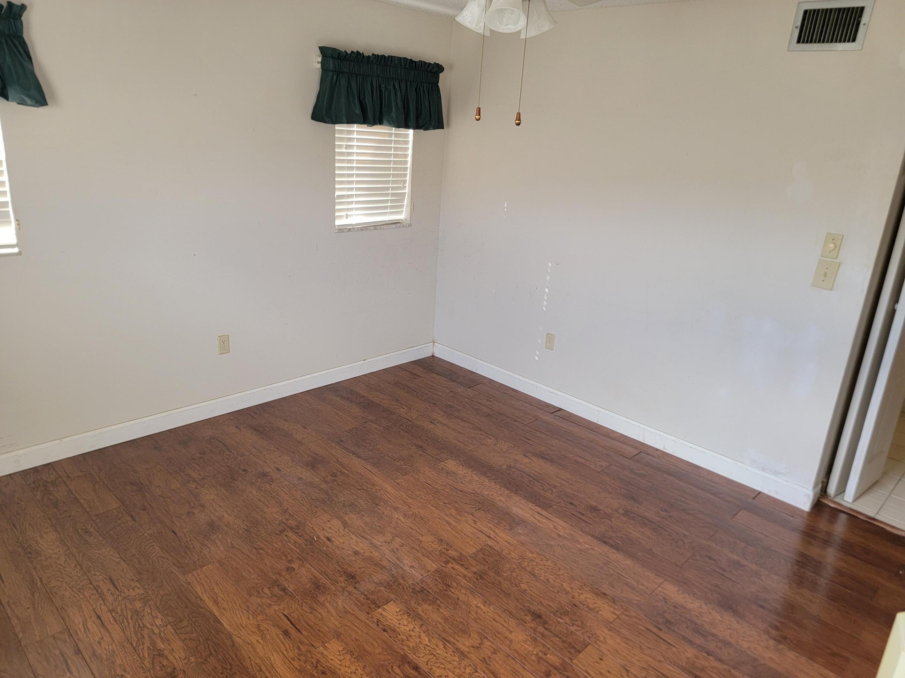 SUNRISE LAKES 80 CONDO - Residential