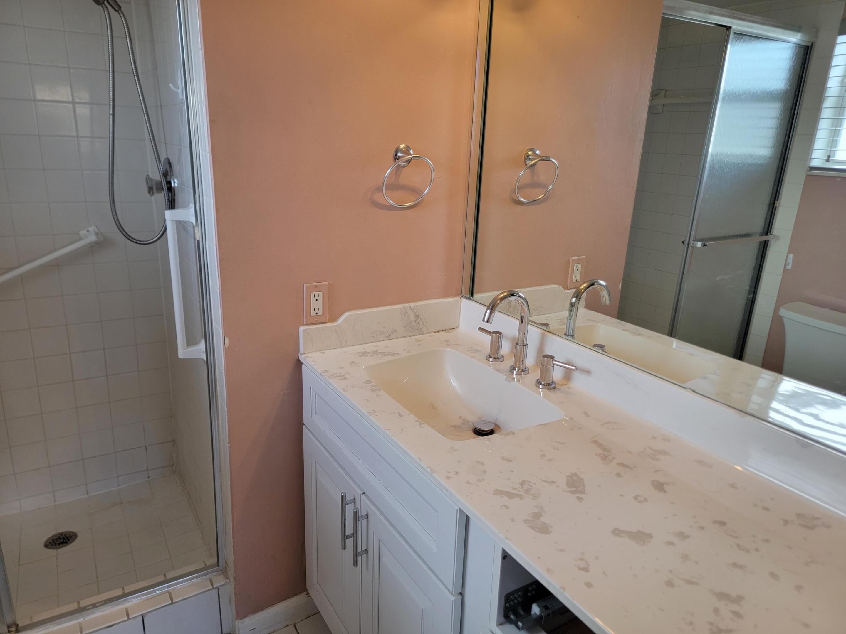 SUNRISE LAKES 80 CONDO - Residential