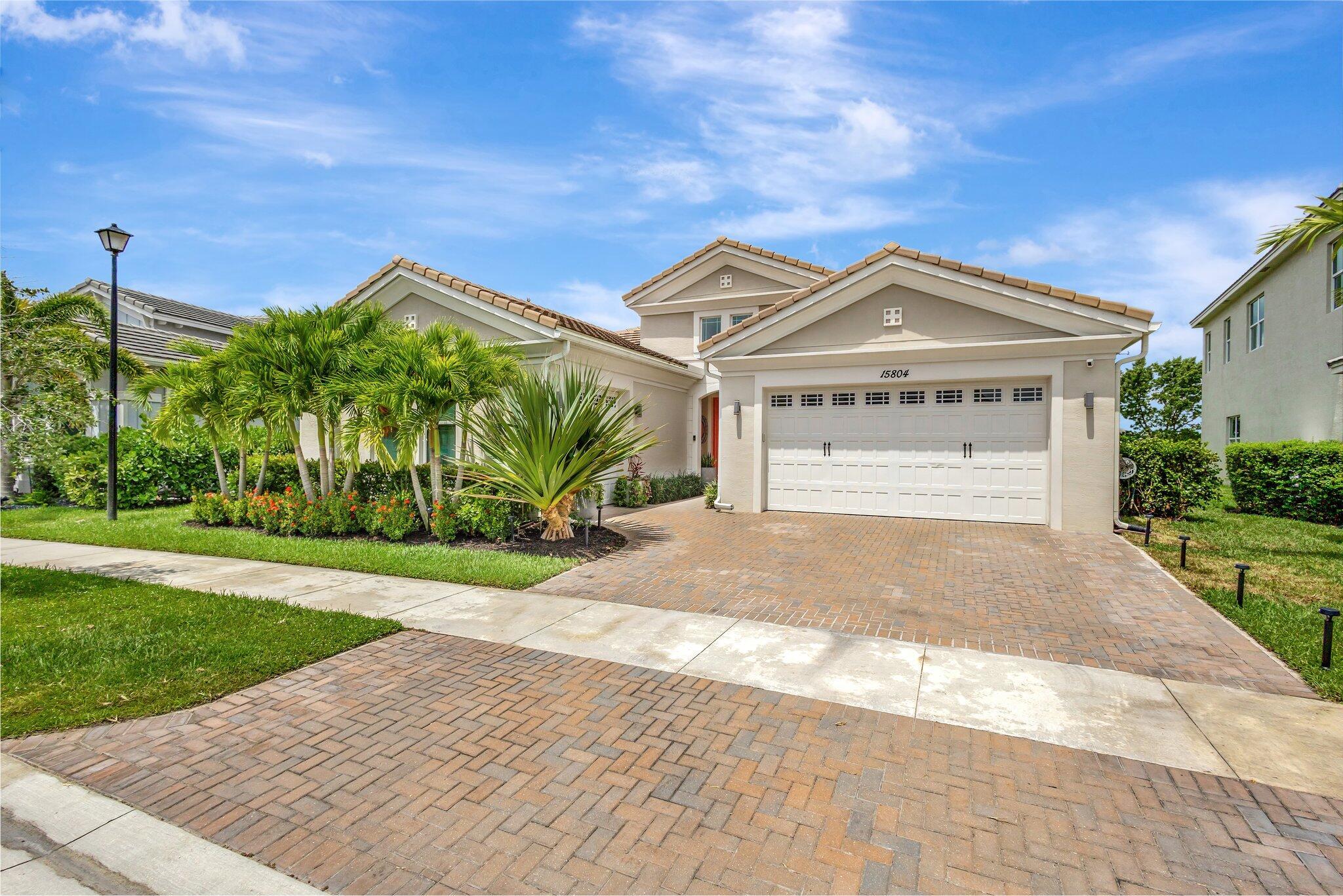 15804 Goldfinch Circle