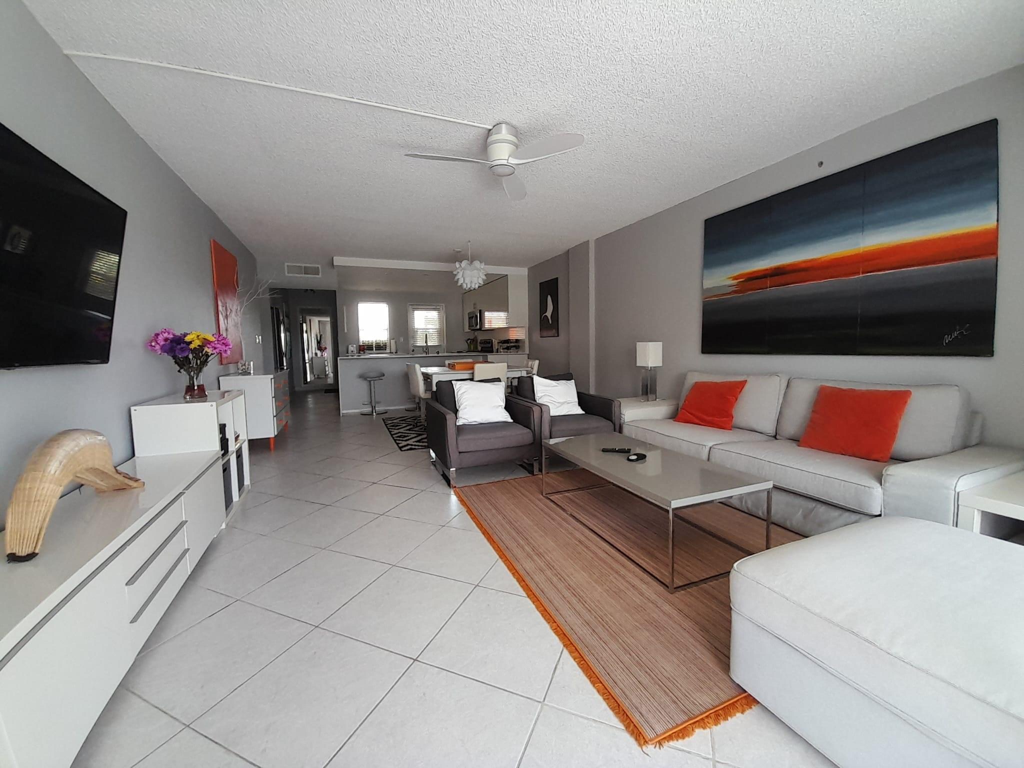 DANIANS SOUTH CONDO - Residential Lease