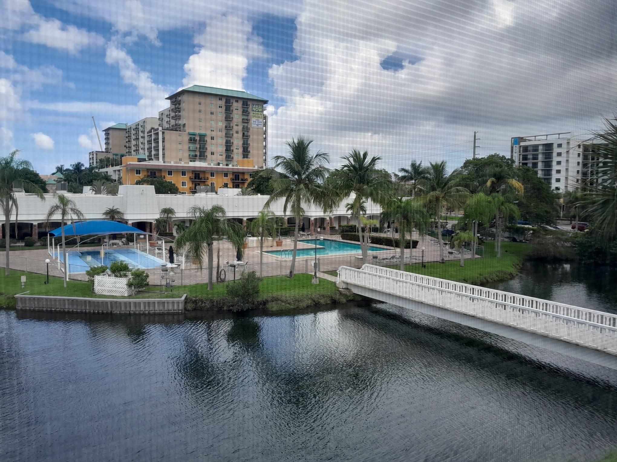 DANIANS SOUTH CONDO - Residential Lease