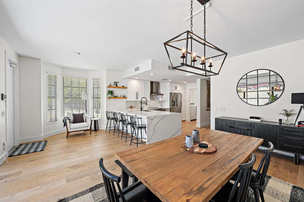 Photo of 119 WATERFORD Drive, Jupiter, FL 33458 (MLS # B26063595)