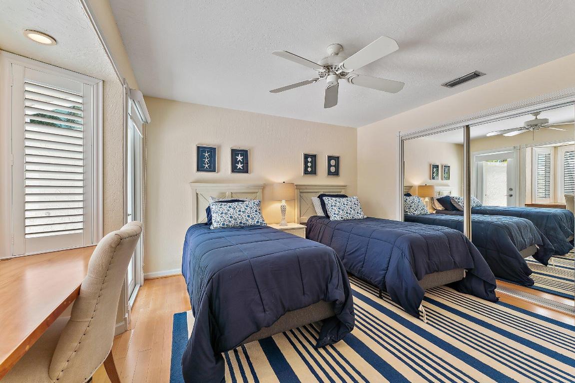 OCEAN WALK PLACE PH II - Residential Lease