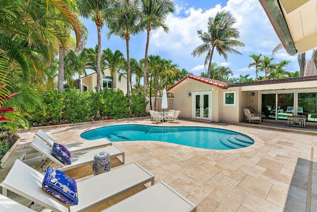 Photo of 107 Mako Lane, Jupiter, FL 33477 (MLS # R11110923)