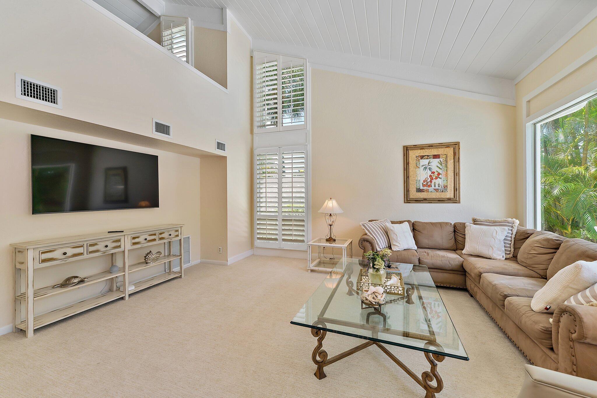 OCEAN WALK PLACE PH II - Residential Lease