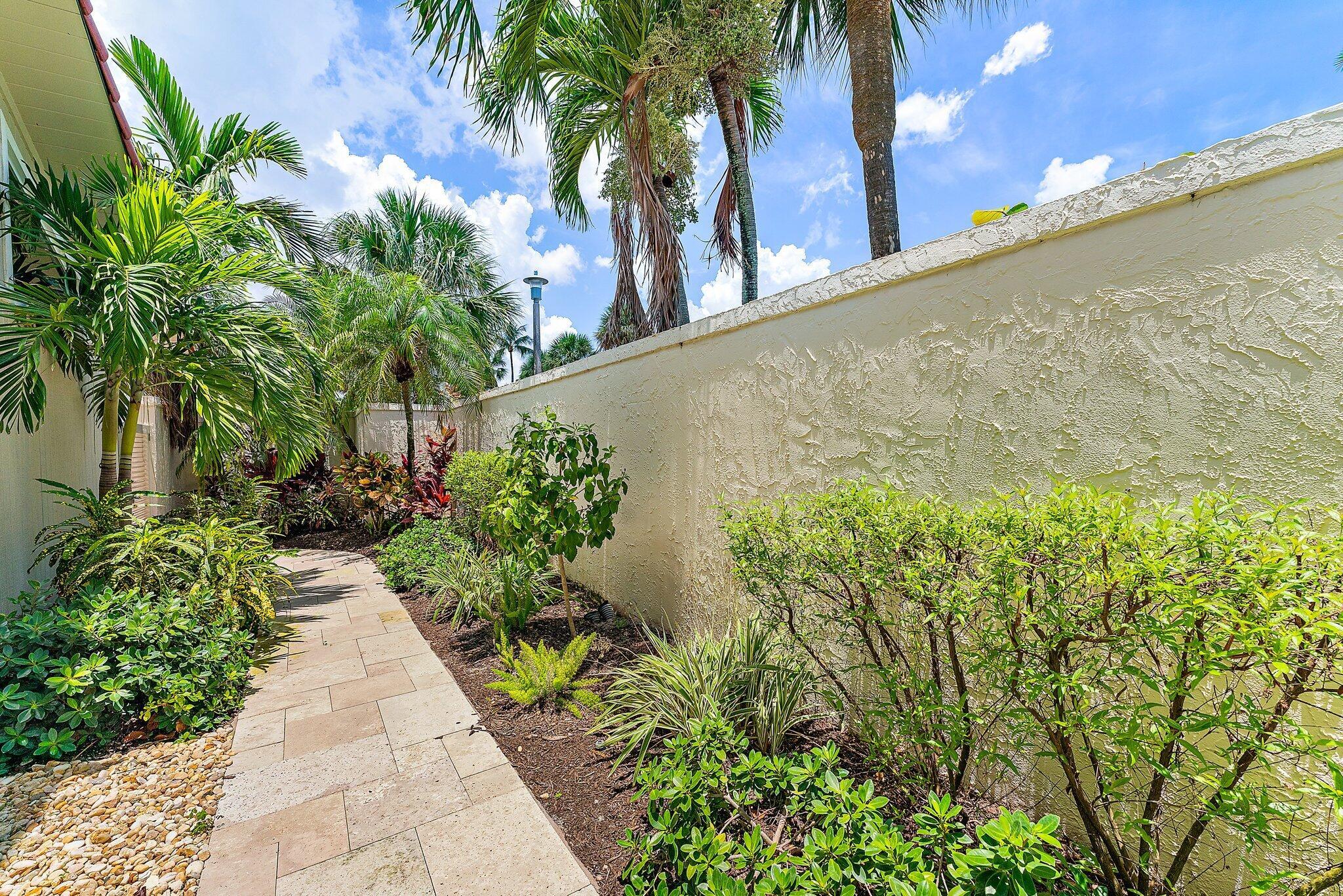 OCEAN WALK PLACE PH II - Residential Lease