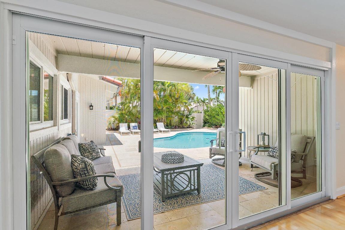 OCEAN WALK PLACE PH II - Residential Lease