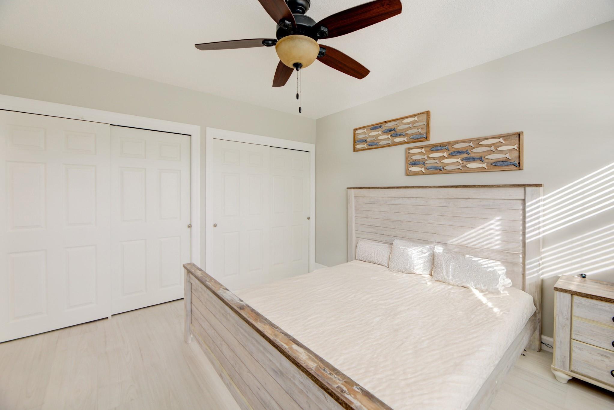 Harbor House East - Residential