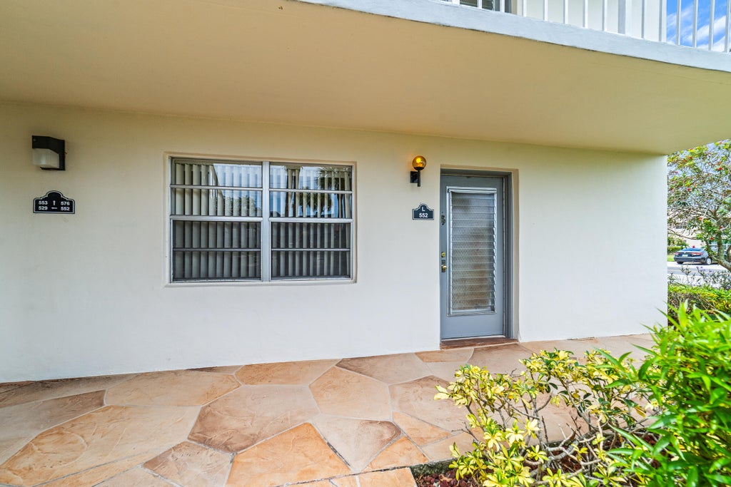 Photo of 552 NORMANDY L Lane #l, Delray Beach, FL 33484 (MLS # B26055658)