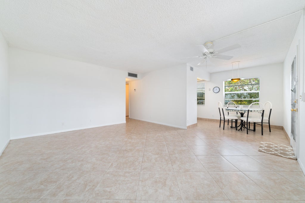 Photo of 552 NORMANDY L Lane #l, Delray Beach, FL 33484 (MLS # B26055658)