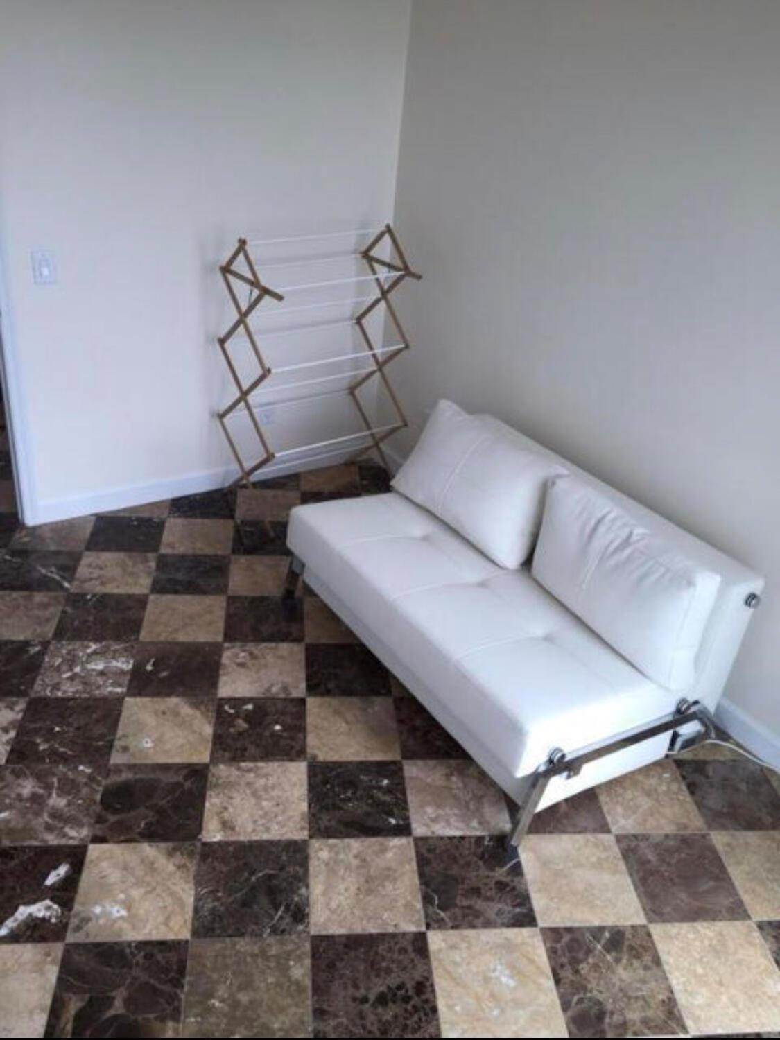 100 HIDDEN BAY - Residential Lease