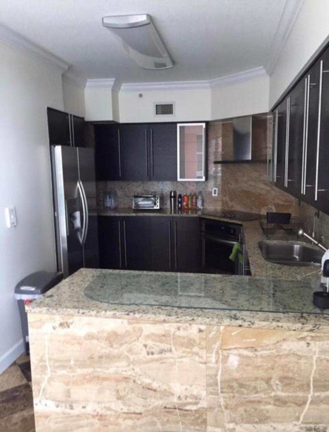 100 HIDDEN BAY - Residential Lease