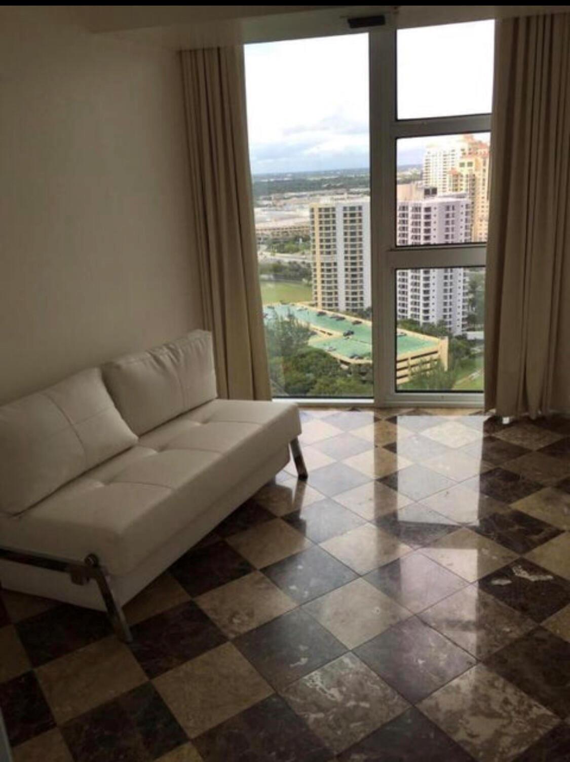 100 HIDDEN BAY - Residential Lease