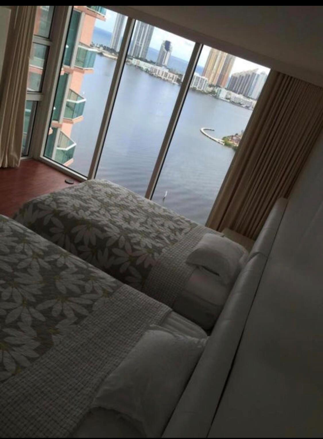 100 HIDDEN BAY - Residential Lease