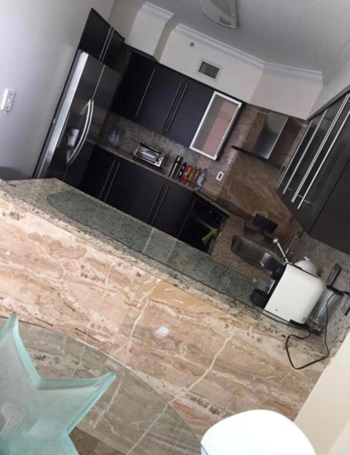 100 HIDDEN BAY - Residential Lease