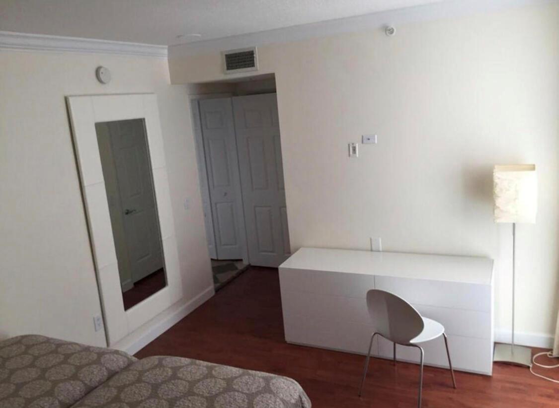 100 HIDDEN BAY - Residential Lease