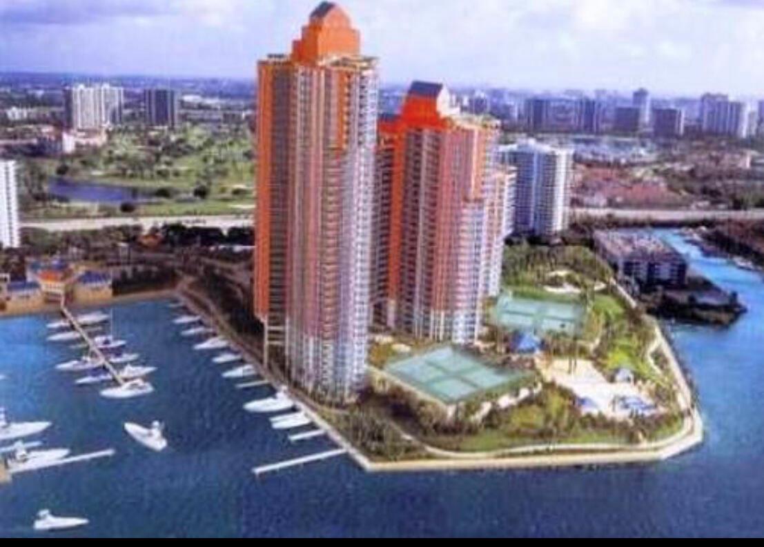 100 HIDDEN BAY - Residential Lease