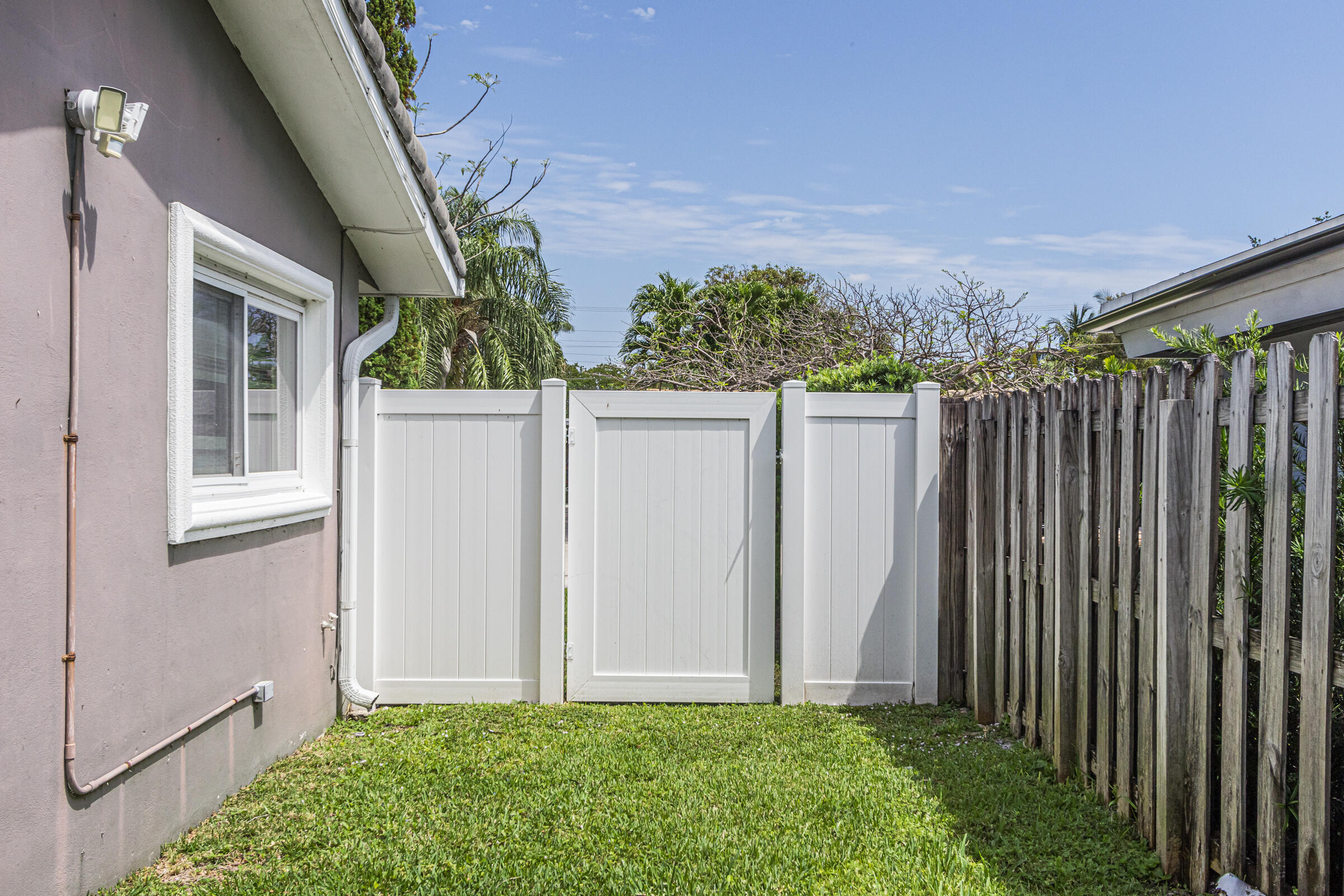 POMPANO WATERWAY ESTATES - Residential