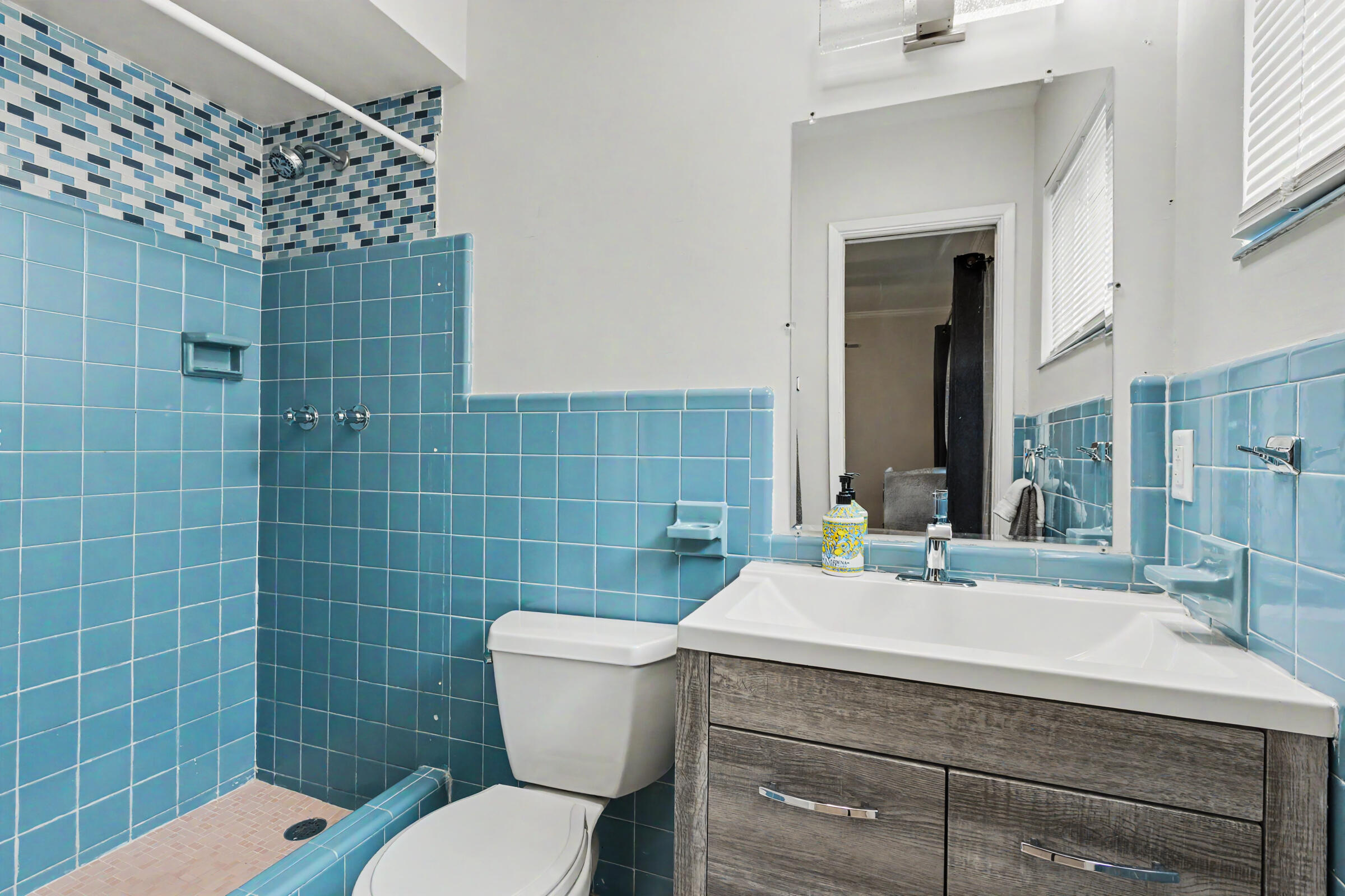 POMPANO WATERWAY ESTATES - Residential