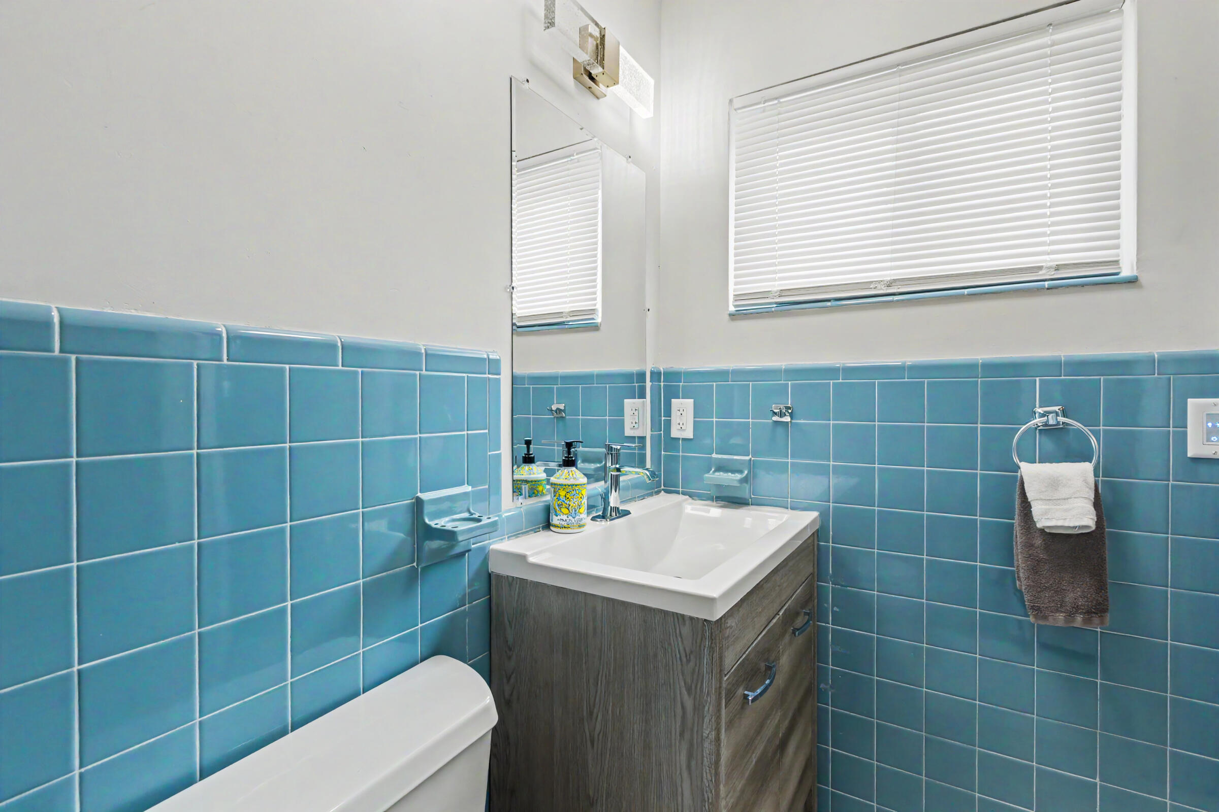 POMPANO WATERWAY ESTATES - Residential