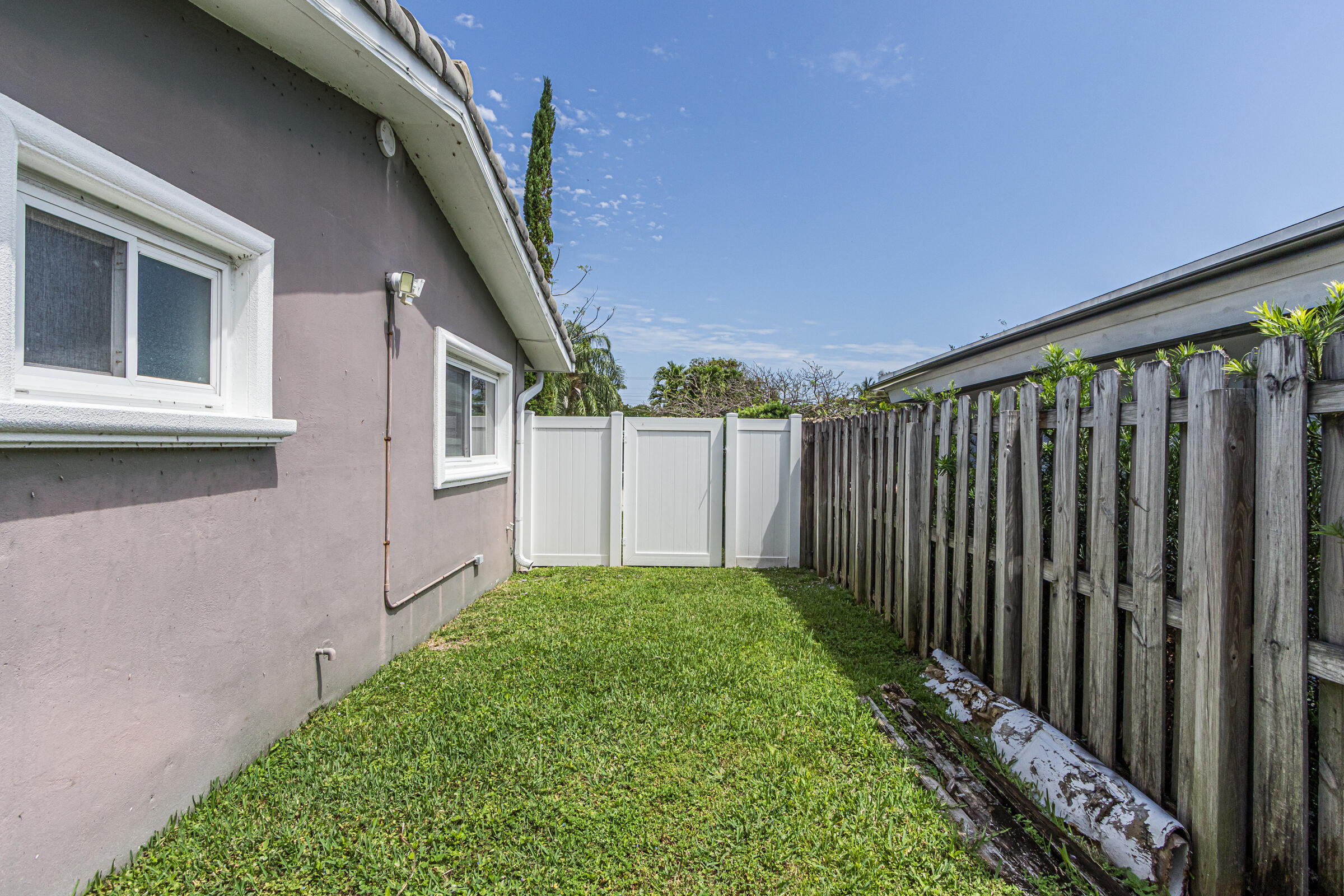 POMPANO WATERWAY ESTATES - Residential