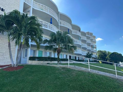 Photo of 2381 Sunset Avenue #216, Lake Worth, FL 33461 (MLS # R11150333)
