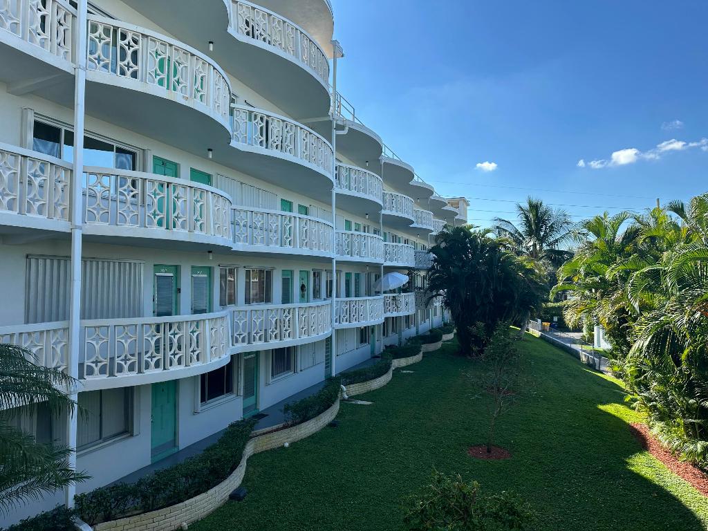 Lakeside Point - Residential