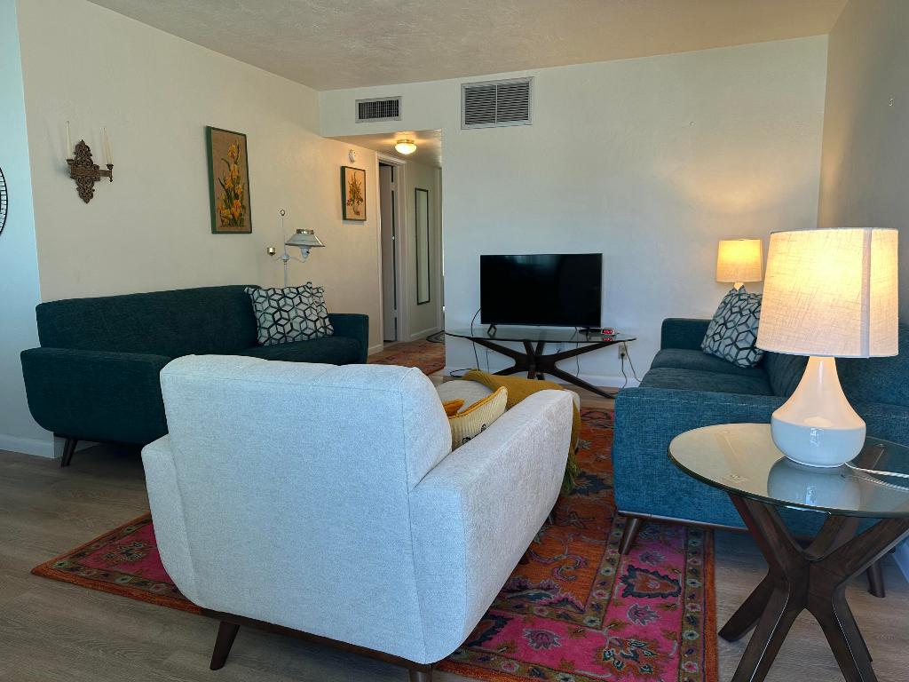 Lakeside Point - Residential