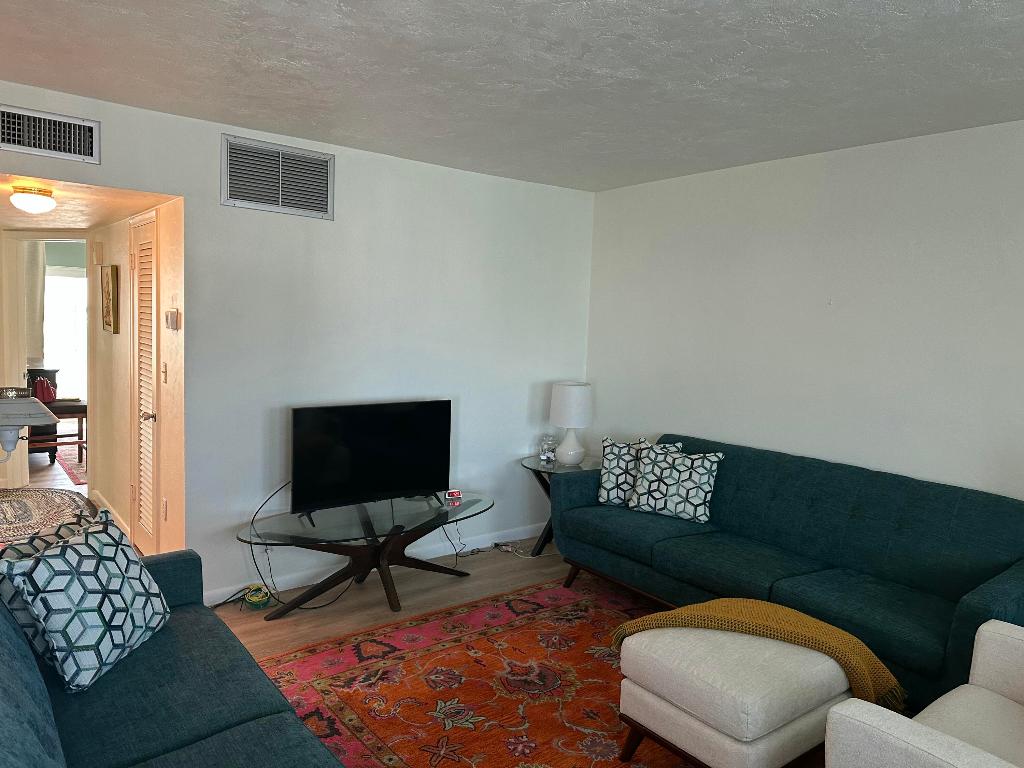 Lakeside Point - Residential