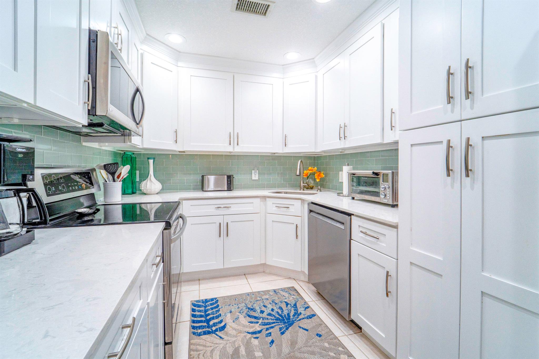 PINE RIDGE AT MARTIN DOWN - Residential