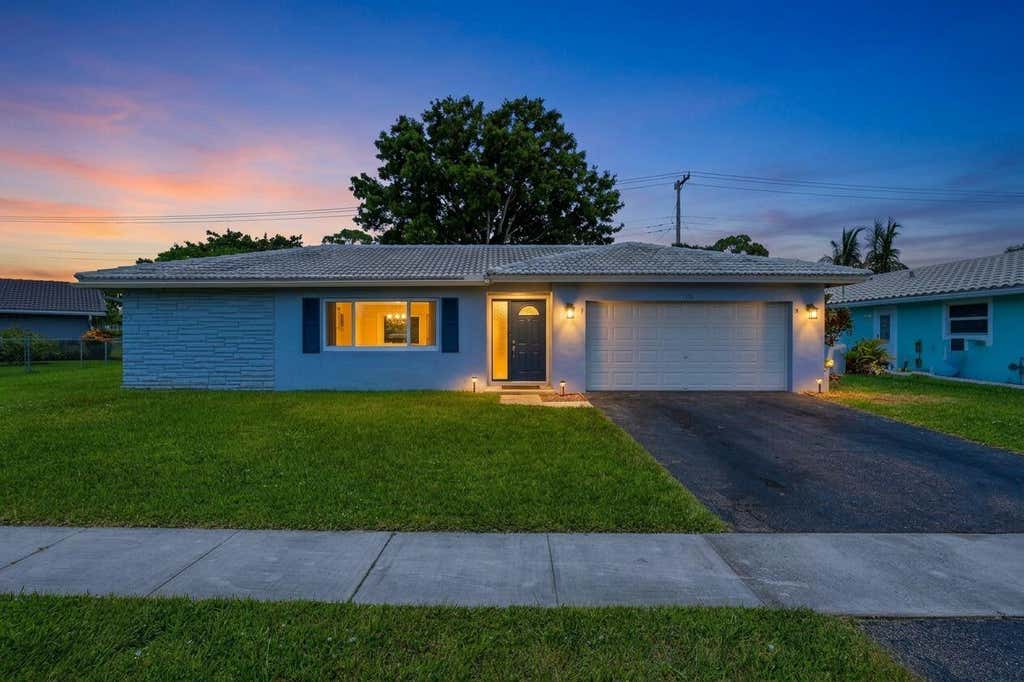 Photo of 115 Orchard Ridge Lane, Boca Raton, FL 33431 (MLS # B26066140)