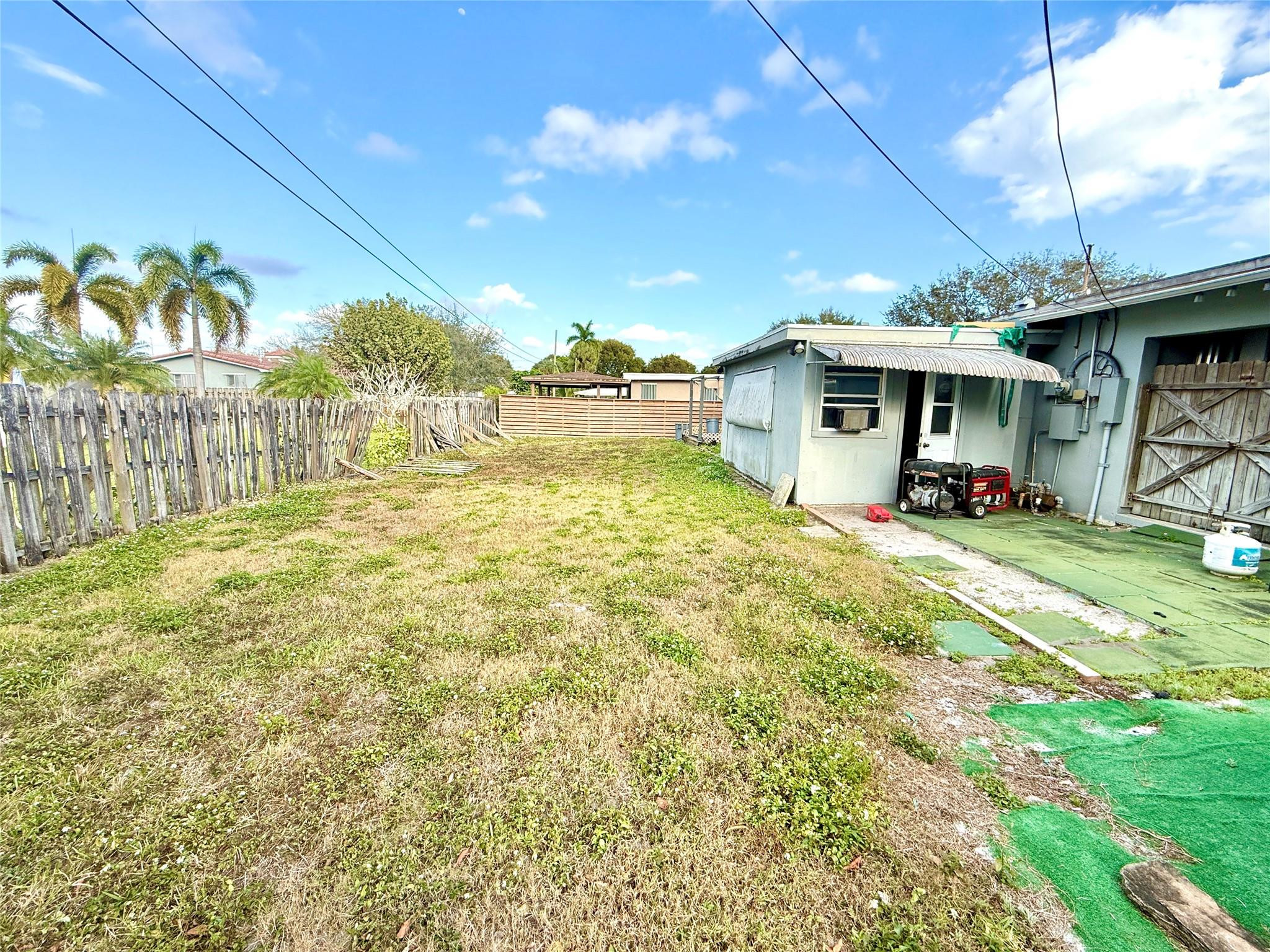 PLANTATION GARDENS 4TH SE - Residential