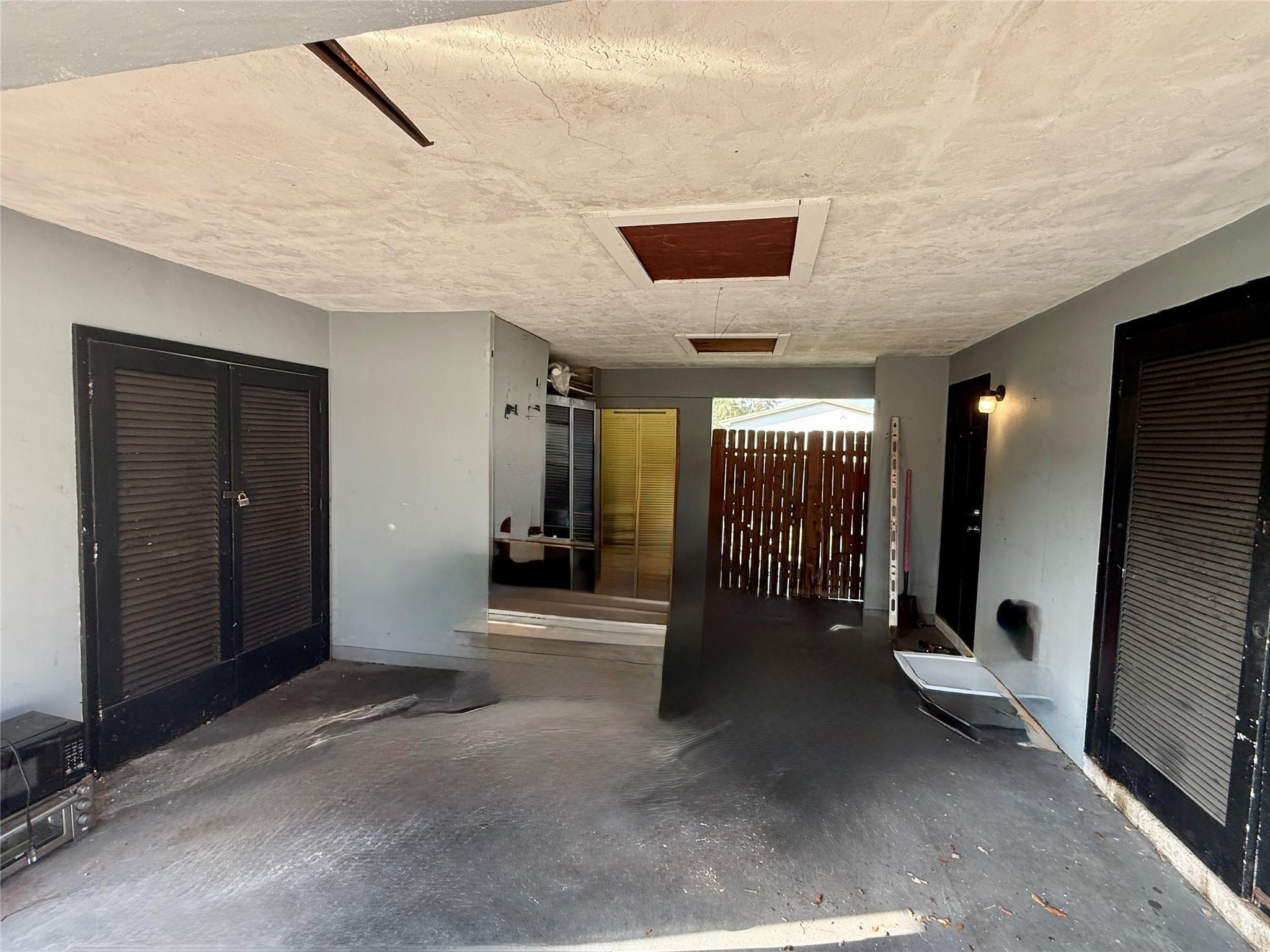 PLANTATION GARDENS 4TH SE - Residential