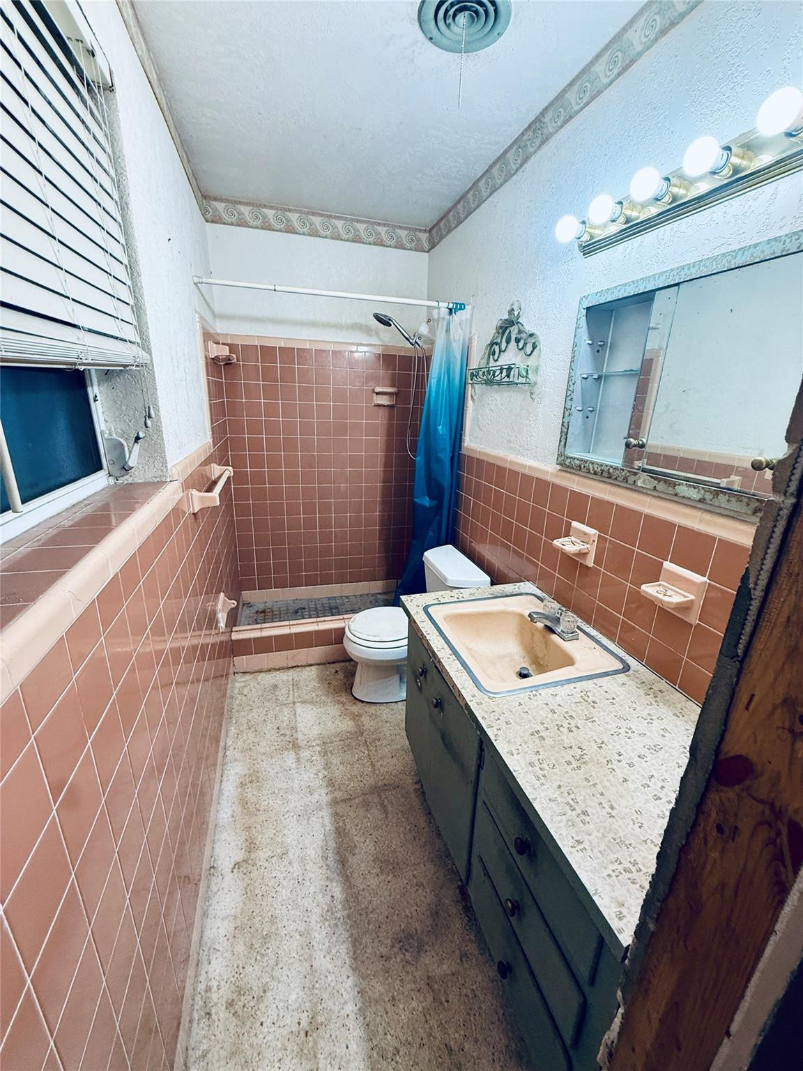 PLANTATION GARDENS 4TH SE - Residential