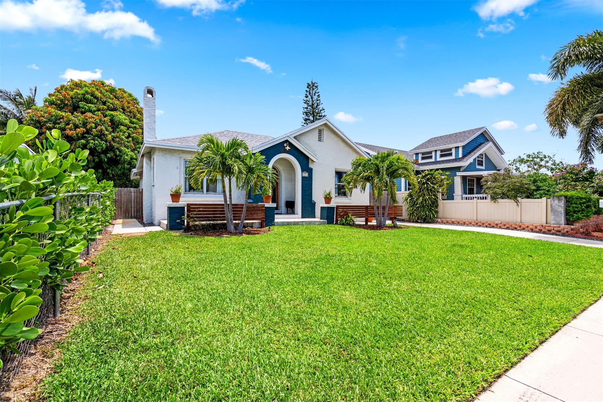 439 Monroe Dr