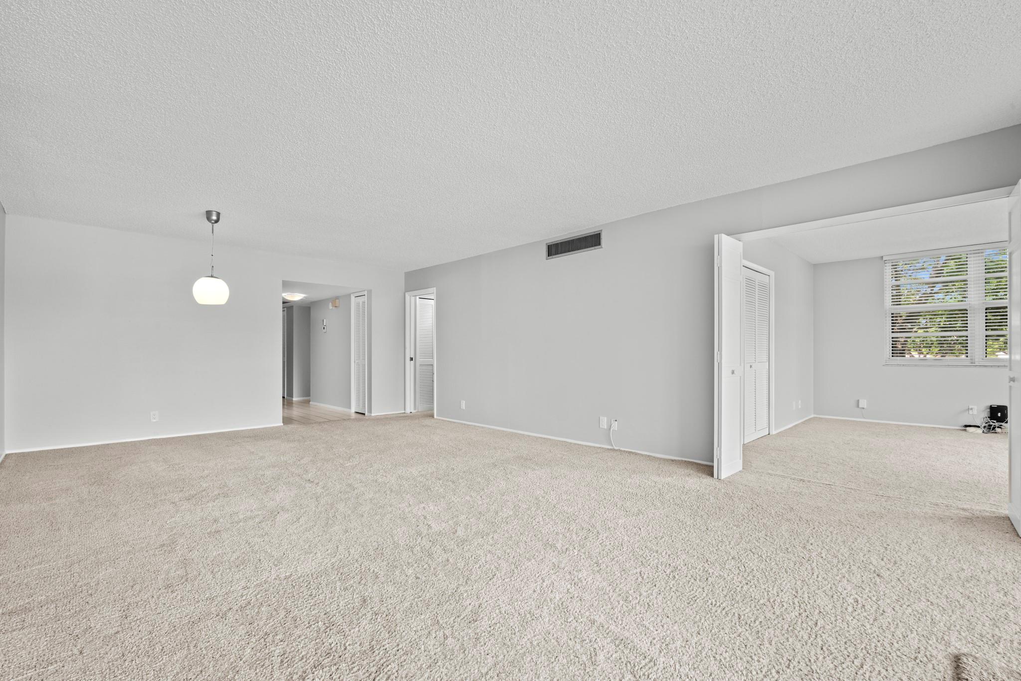 3505 Oaks Way 212