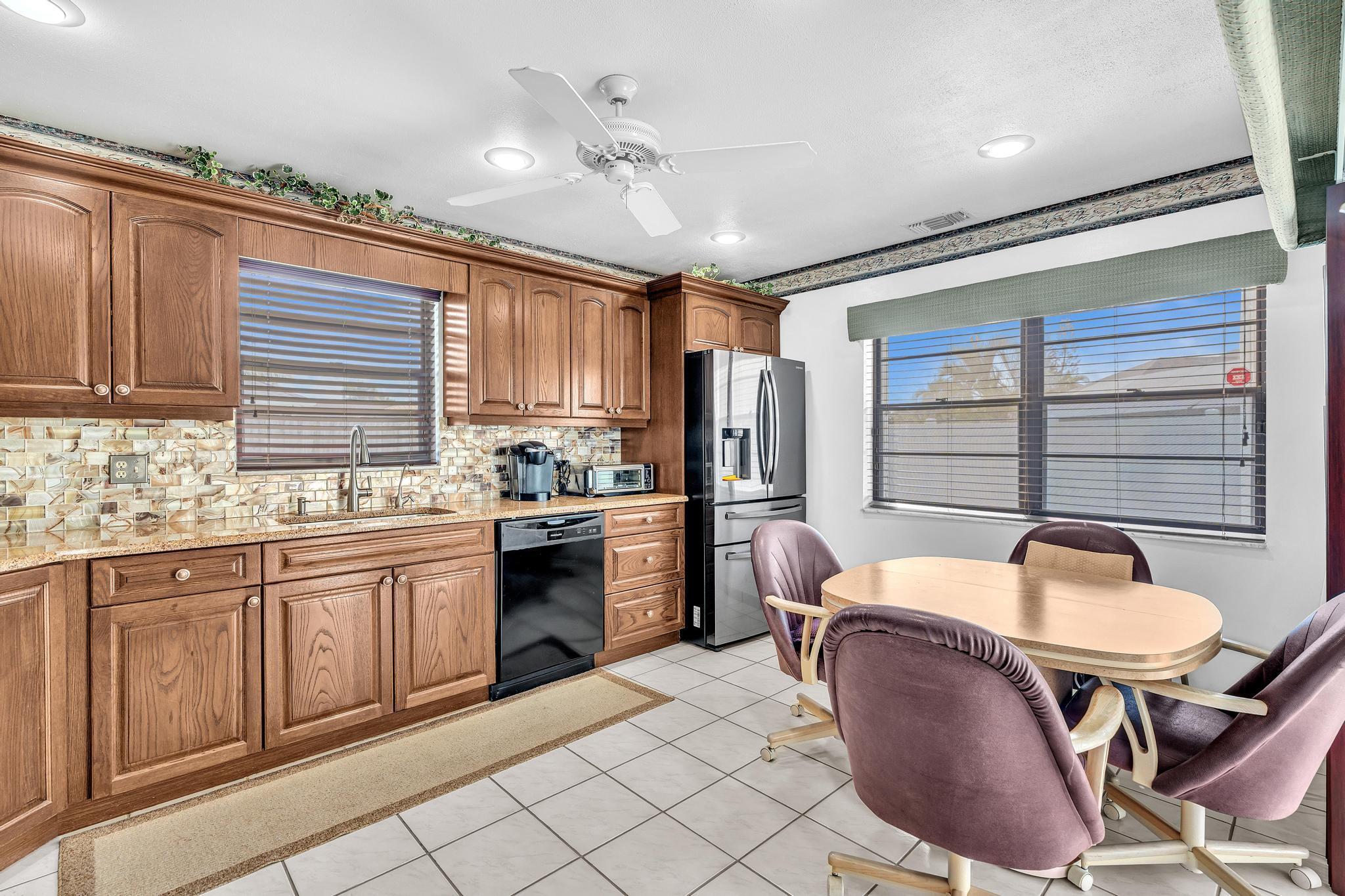 LAKES OF SHERBROOKE - Residential