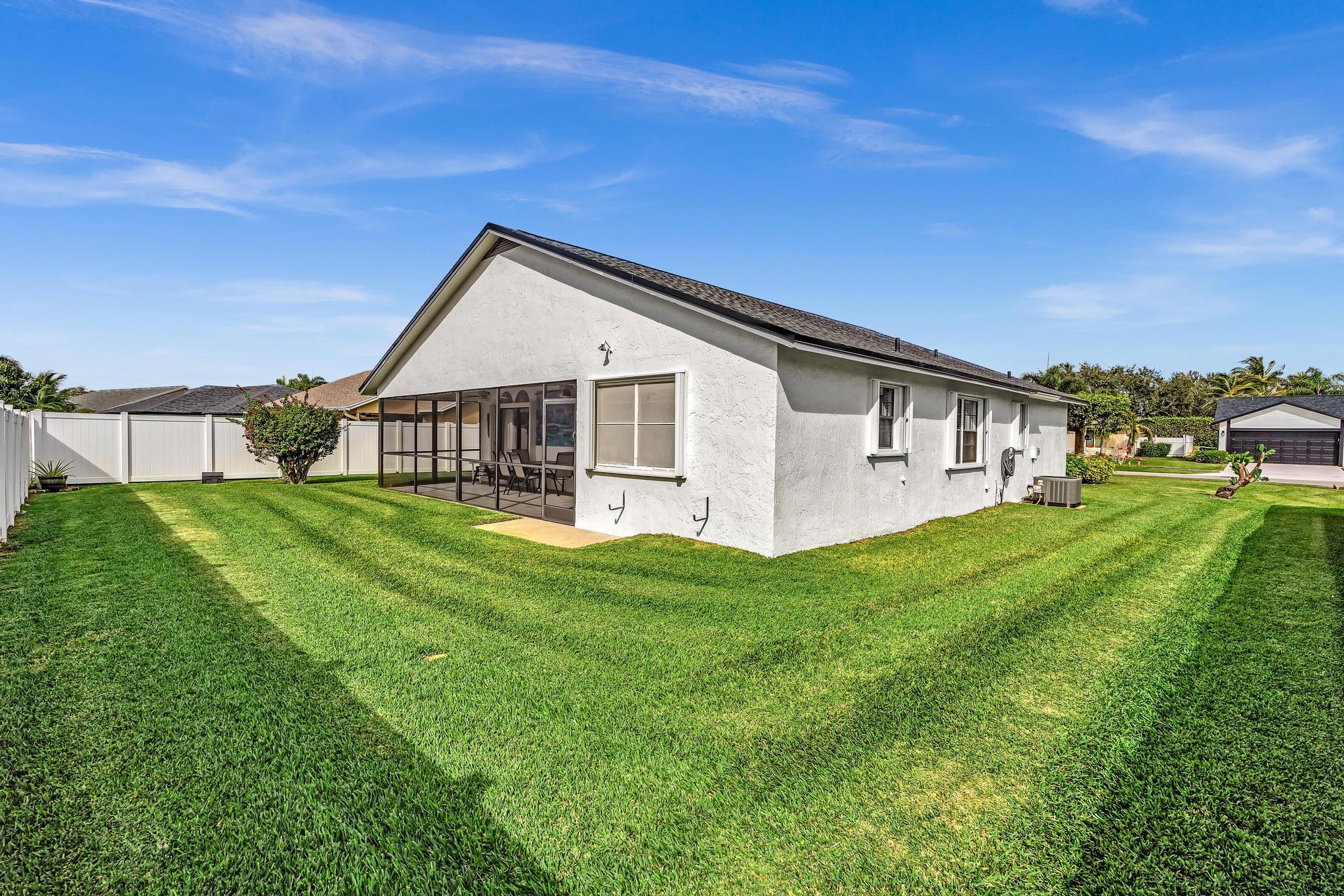 LAKES OF SHERBROOKE - Residential