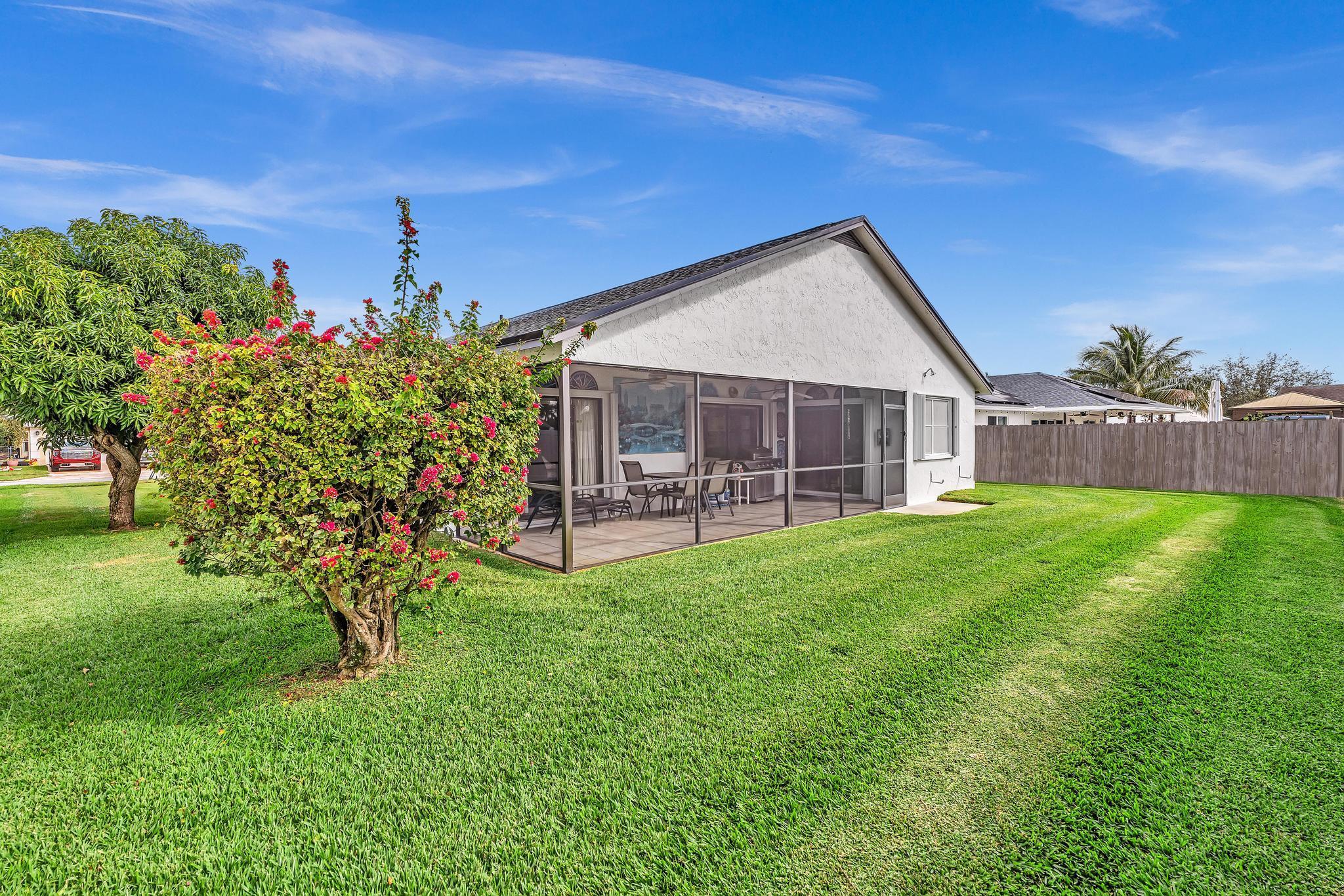 LAKES OF SHERBROOKE - Residential