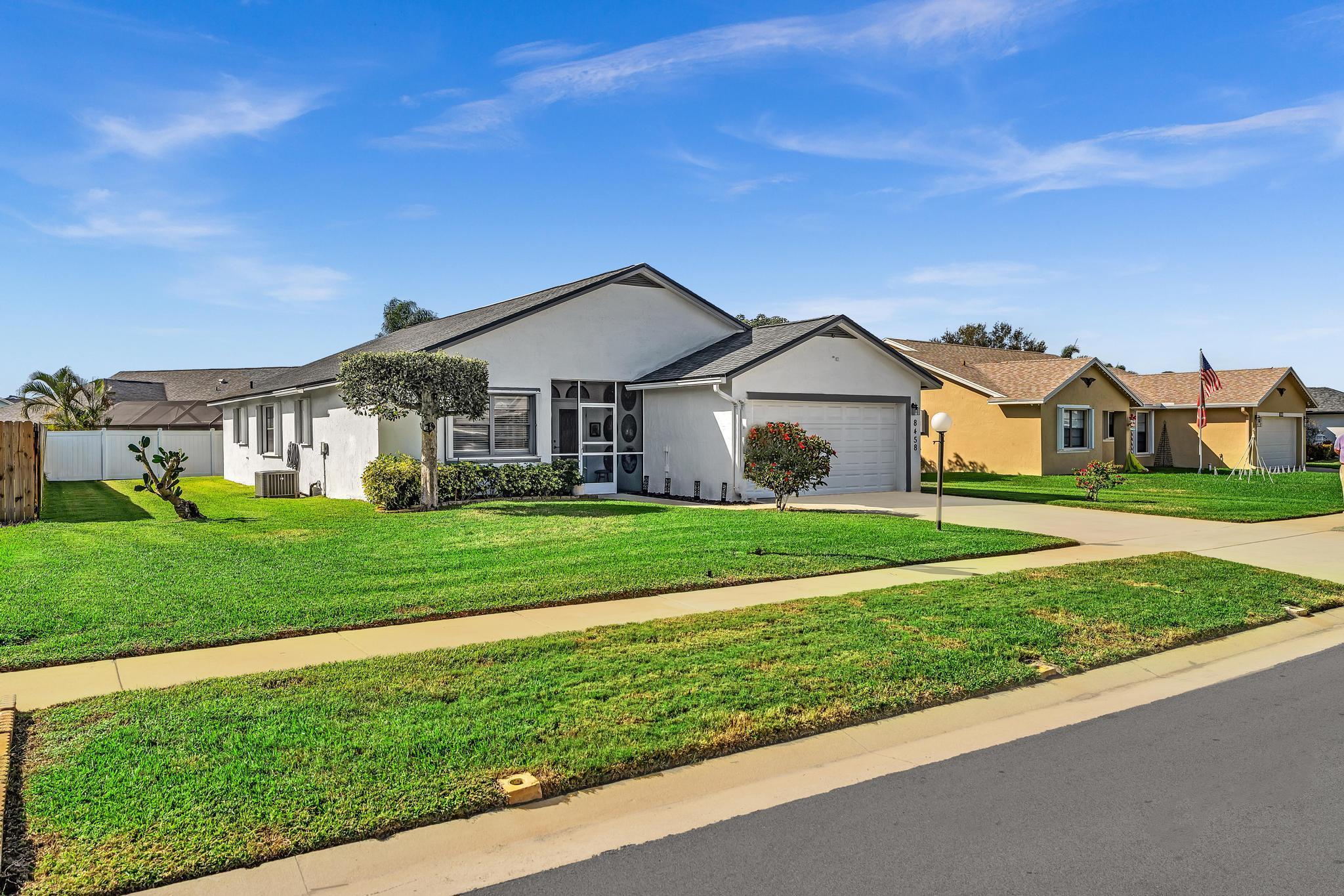 LAKES OF SHERBROOKE - Residential