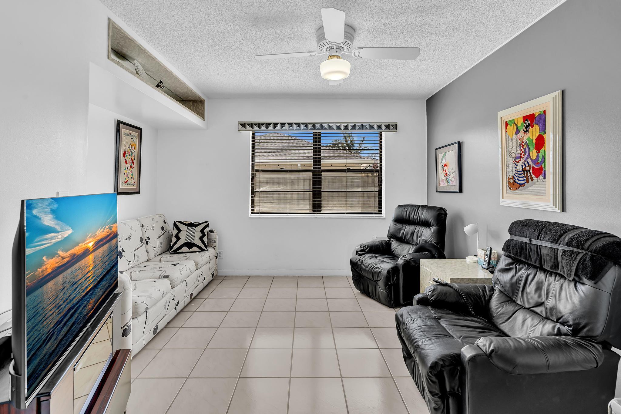 LAKES OF SHERBROOKE - Residential