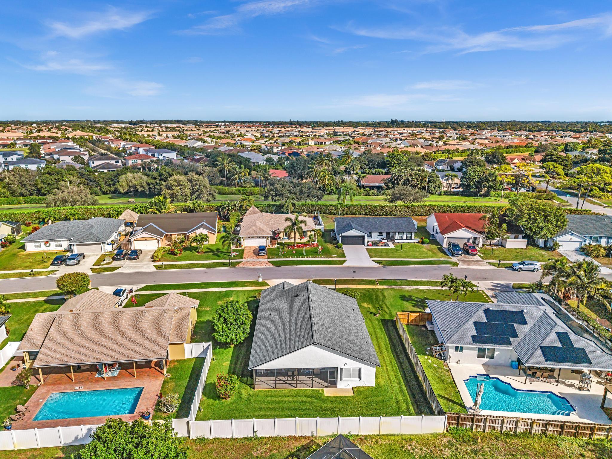 LAKES OF SHERBROOKE - Residential