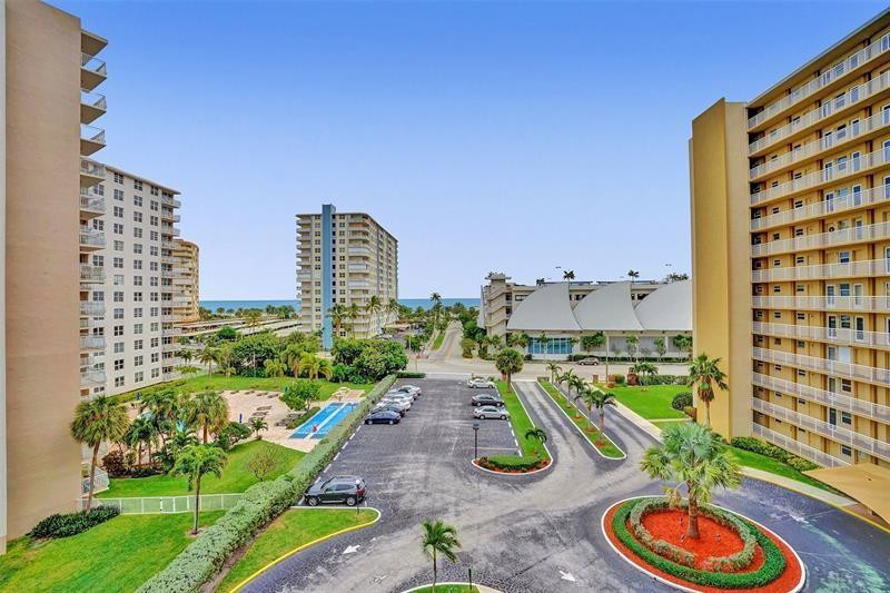 GRANADA HOUSE - Residential