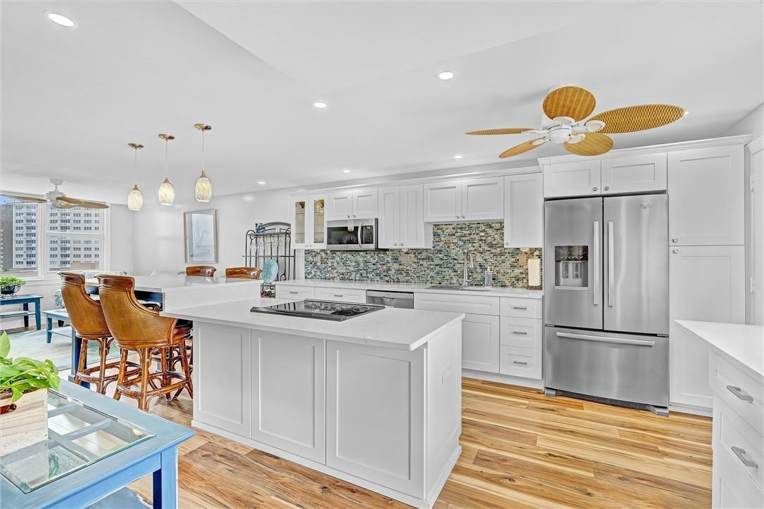 GRANADA HOUSE - Residential